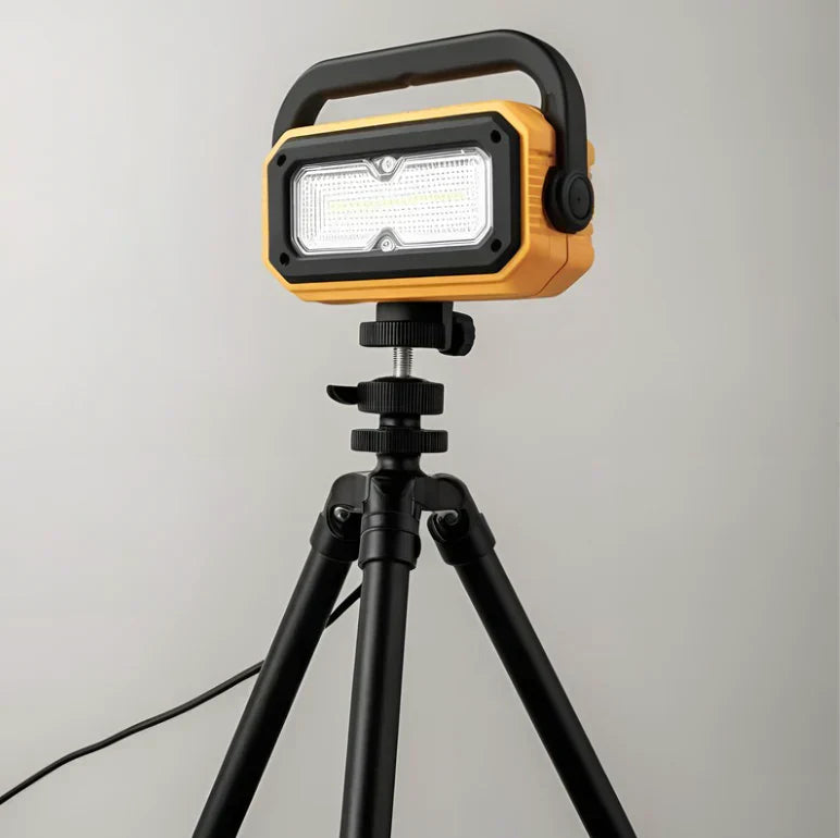 tripod floodlight